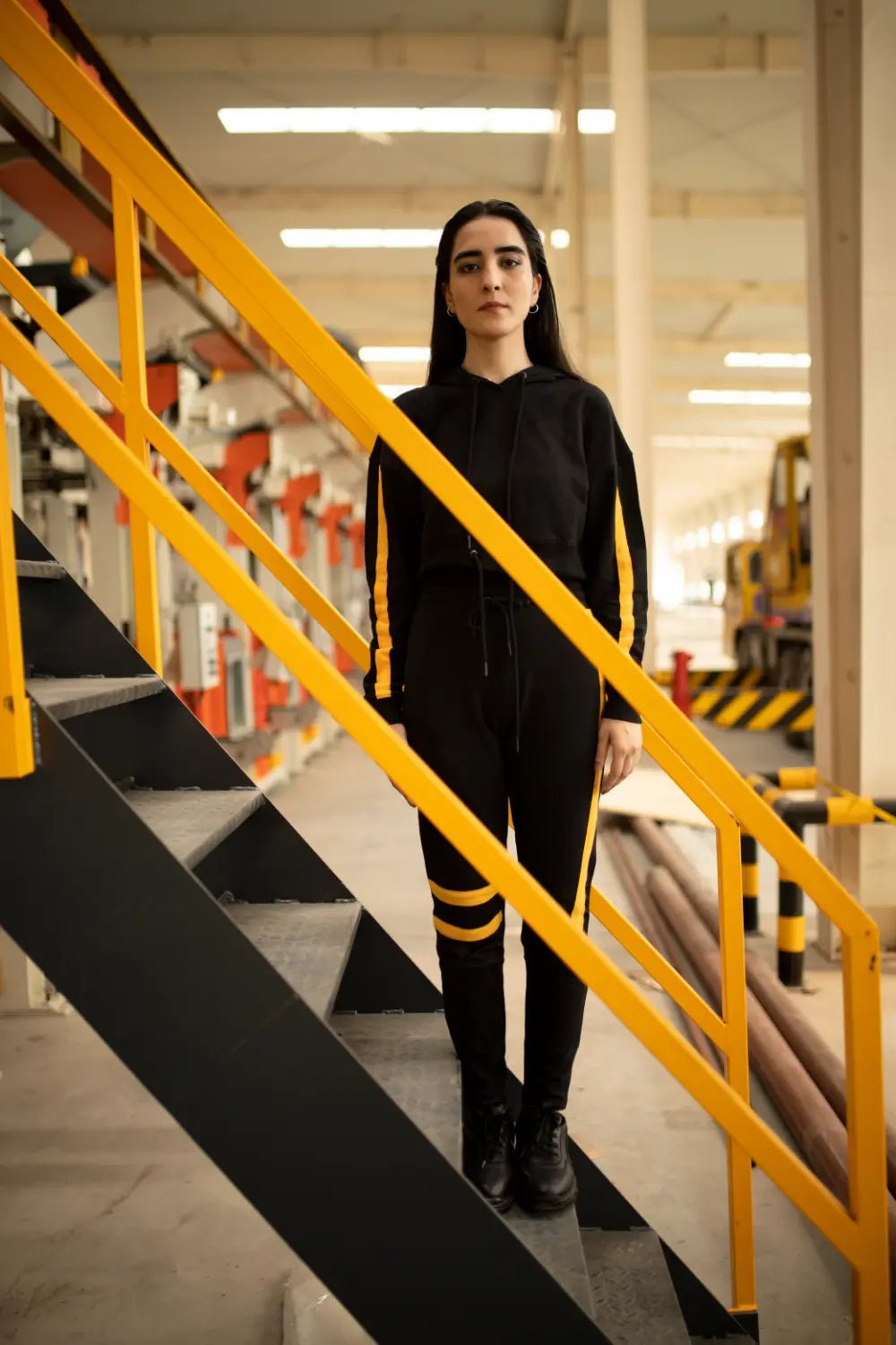Zalmi Cropped Twinset - Black for Unmatched Comfort and Style
