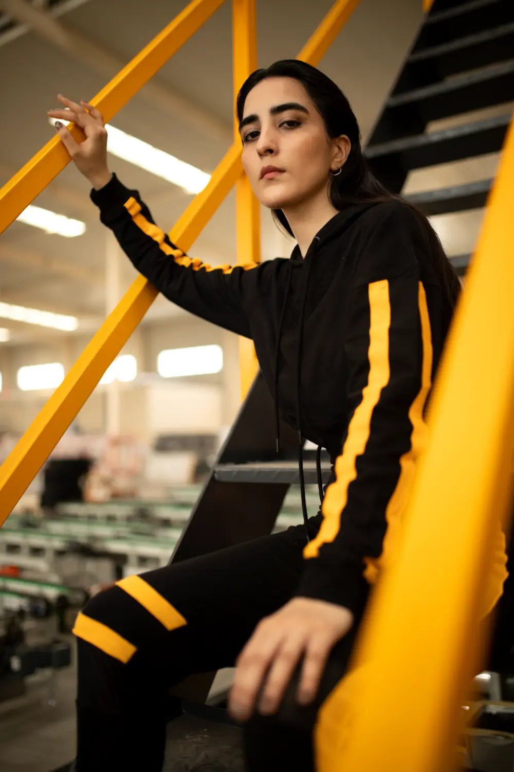 Zalmi Cropped Twinset - Black for Unmatched Comfort and Style
